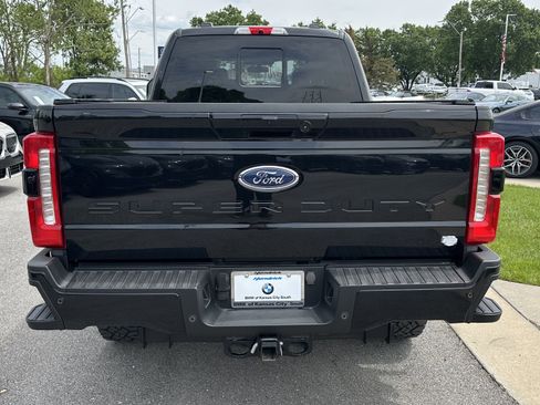 Used 2023 Ford F250 Lariat w/ Lariat Ultimate Package AWD/4WD image 9