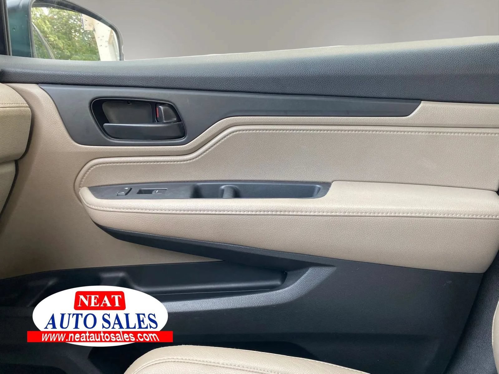Used 2018 Honda Odyssey EX-L image 17