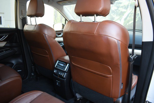 Used 2022 Subaru Ascent Touring AWD/4WD image 28