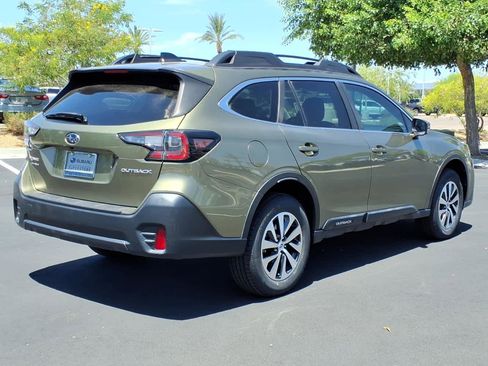 Used 2021 Subaru Outback Premium AWD/4WD image 7