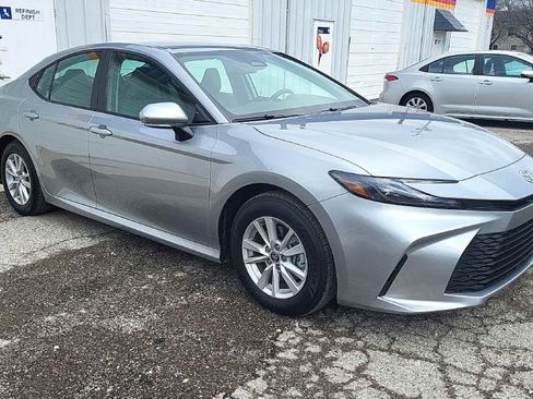 Used 2026 Toyota Camry XSE image 2