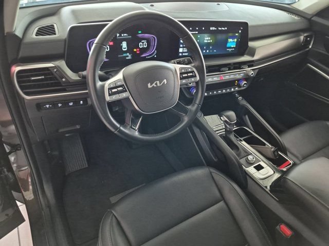 Used 2025 Kia Telluride S FWD image 15