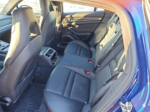 Certified 2023 Porsche Panamera 4 Platinum Edition image 28
