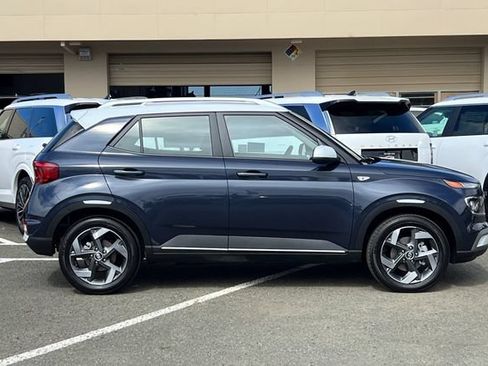 New 2026 Hyundai Venue SEL FWD image 5