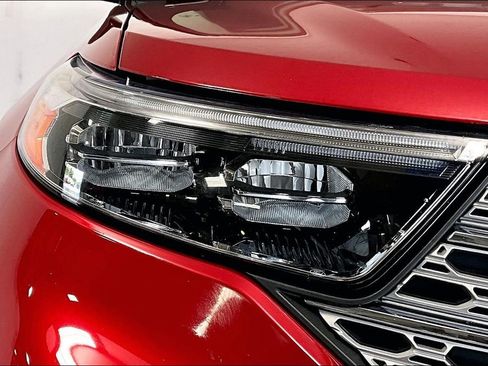 Used 2023 Ford Explorer Limited image 28