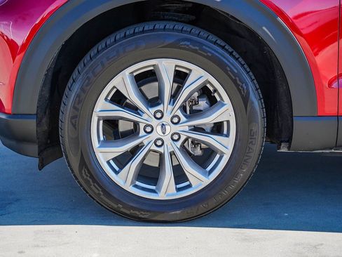 Used 2023 Ford Explorer Limited image 5