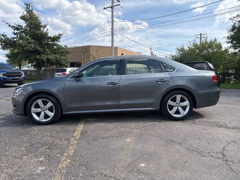 Used 2014 Volkswagen Passat 2.5 SE FWD image 3
