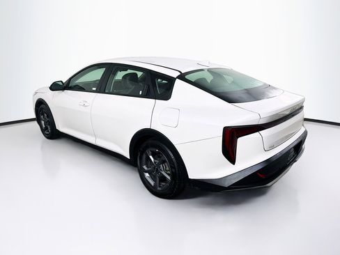 Used 2025 Kia K4 LXS image 5
