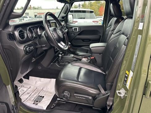 Used 2021 Jeep Wrangler Unlimited Sahara AWD/4WD image 16