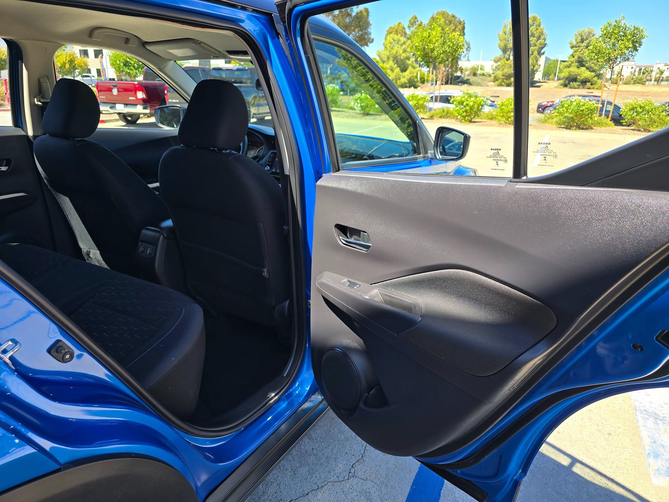 Used 2023 Nissan Kicks SV FWD image 28