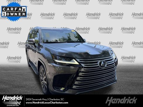 Used 2022 Lexus LX 600 4WD w/ Accessory Package (Z1) image 1