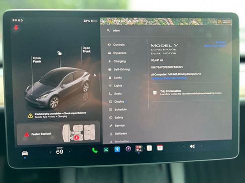 Used 2023 Tesla Model Y Long Range AWD/4WD image 11