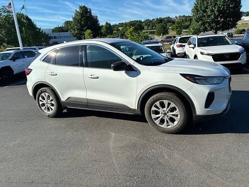 Used 2023 Ford Escape Active AWD/4WD image 4