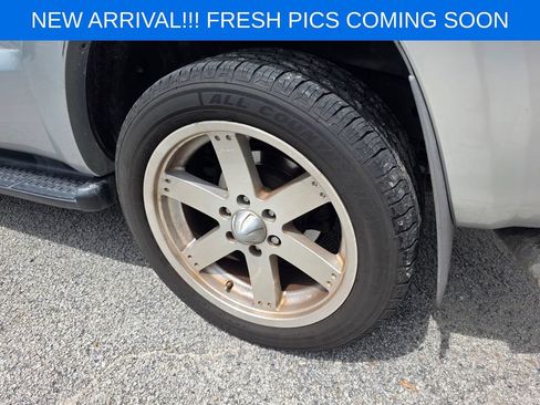 Used 2008 Toyota 4Runner SR5 w/ SR5 Extra Value Pkg 1 RWD image 6