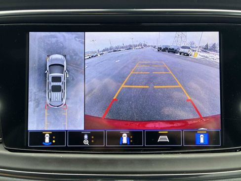 Used 2024 Buick Enclave Premium image 15