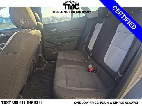 Used 2025 Chevrolet Trax LS w/ LPO, Blackout Package image 28