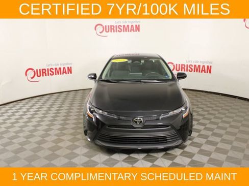 Used 2025 Toyota Corolla LE FWD image 11