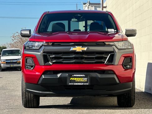 Certified 2023 Chevrolet Colorado LT w/ LT Convenience Package image 9