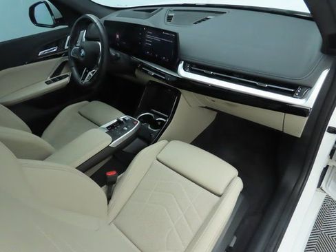 Used 2023 BMW X1 xDrive28i w/ Premium Package image 18