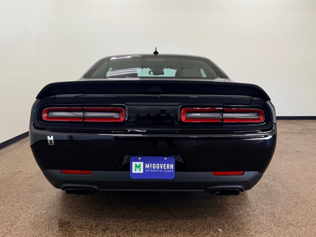 Used 2022 Dodge Challenger SRT Hellcat w/ Plus Package RWD image 4
