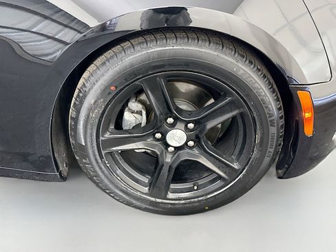 Used 2020 Chevrolet Camaro LT RWD image 30
