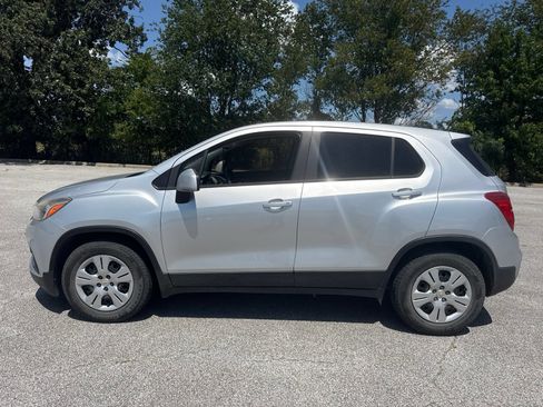 Used 2017 Chevrolet Trax LS FWD image 5