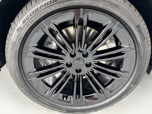 New 2026 Land Rover Range Rover SE AWD/4WD image 30