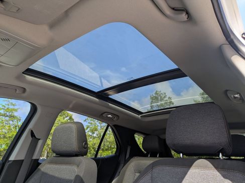 Used 2022 Chevrolet Equinox LT FWD image 23