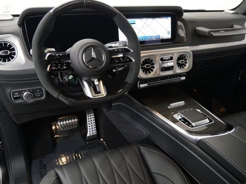 Used 2025 Mercedes-Benz G 63 AMG 4MATIC image 13