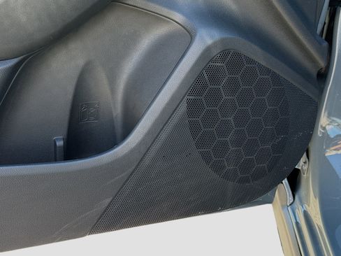 Certified 2025 Subaru Crosstrek 2.0i Premium image 23