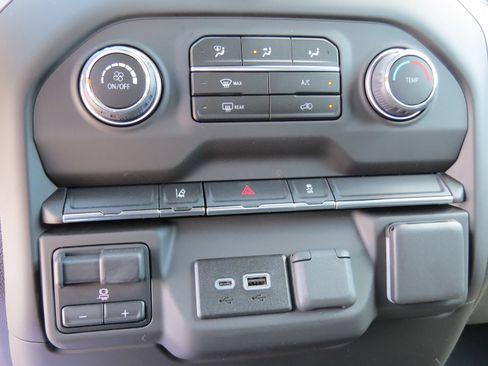 Used 2025 Chevrolet Silverado 3500 W/T w/ WT Convenience Package image 18