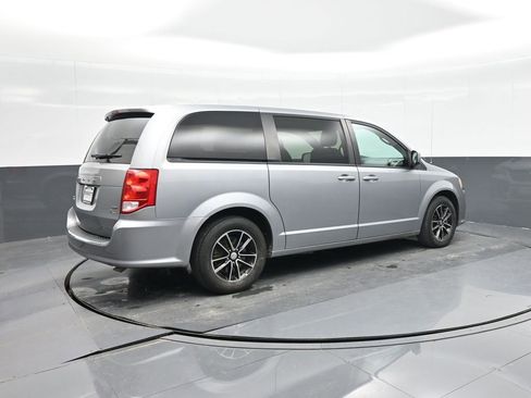 Used 2019 Dodge Grand Caravan GT image 7