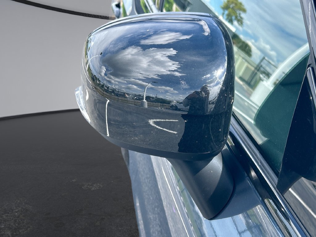 Used 2024 Volvo XC60 B5 Core w/ Protection Package Premier AWD/4WD image 13