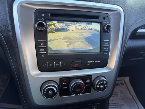 Used 2016 GMC Acadia SLE image 33