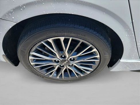 Used 2023 Kia Forte GT-Line w/ GT-Line Premium Package image 11