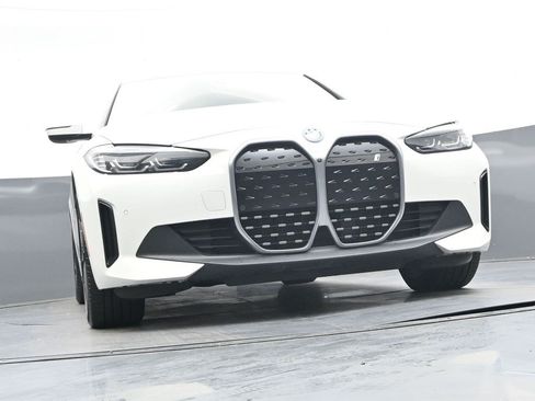 Used 2023 BMW i4 eDrive35 w/ Premium Package RWD image 38