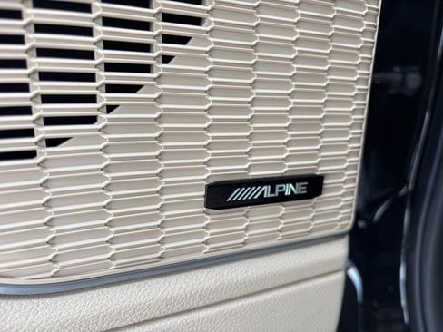 Used 2024 Jeep Grand Cherokee Limited 4xe w/ Luxury Tech Group II image 16