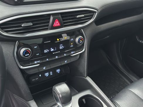 Used 2020 Hyundai Santa Fe SEL w/ Convenience + Premium Package image 20