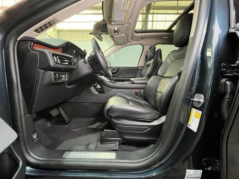 Used 2024 Lincoln Aviator Reserve w/ Equipment Group 201A image 18