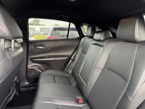 Used 2021 Toyota Venza XLE w/ Softex Package AWD/4WD image 7