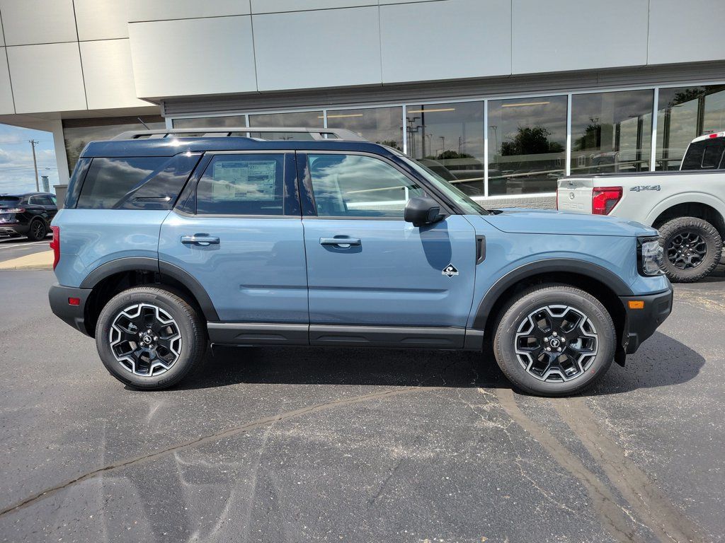 New 2026 Ford Bronco Sport Outer Banks w/ Outer Banks Tech Package+ AWD/4WD image 3