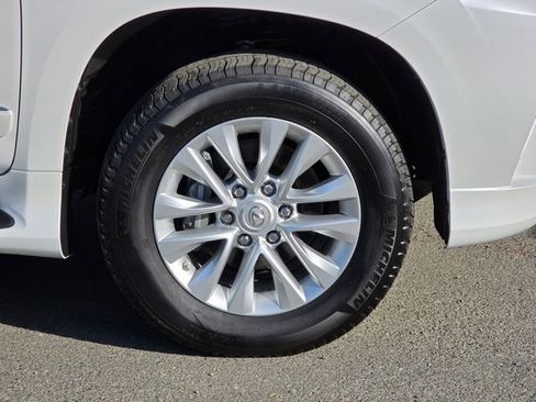 Used 2019 Lexus GX 460 Premium AWD/4WD image 8