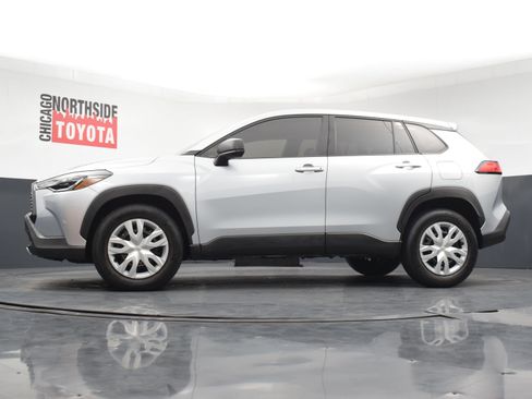 Used 2022 Toyota Corolla Cross L AWD/4WD image 24