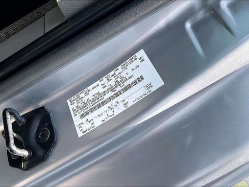 Used 2016 Ford F150 XL w/ Equipment Group 101A Mid AWD/4WD image 19