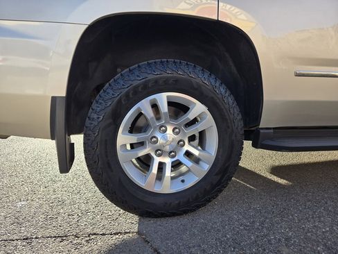 Used 2016 Chevrolet Tahoe LT w/ Luxury Package image 8