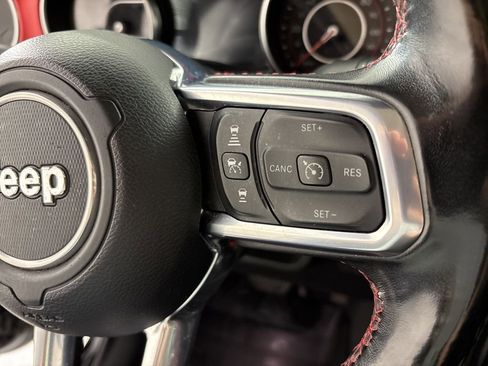 Used 2020 Jeep Gladiator Rubicon AWD/4WD image 30