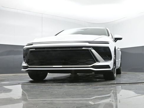 New 2026 Hyundai Sonata SEL FWD image 9