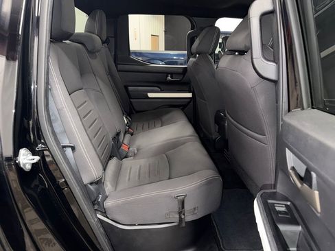 Used 2024 Toyota Tacoma TRD Off-Road image 16