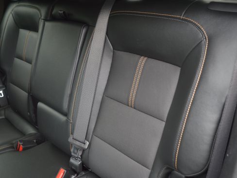 Used 2024 Chevrolet Equinox Premier AWD/4WD image 33