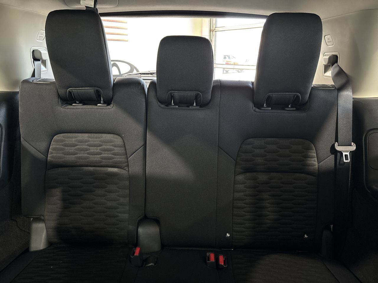 Used 2025 Nissan Pathfinder S FWD image 22